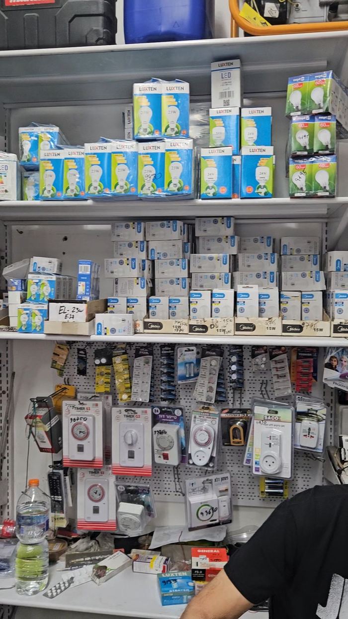 נורות LED LUXTEN + שעוני זמן — חשמל ותאורה